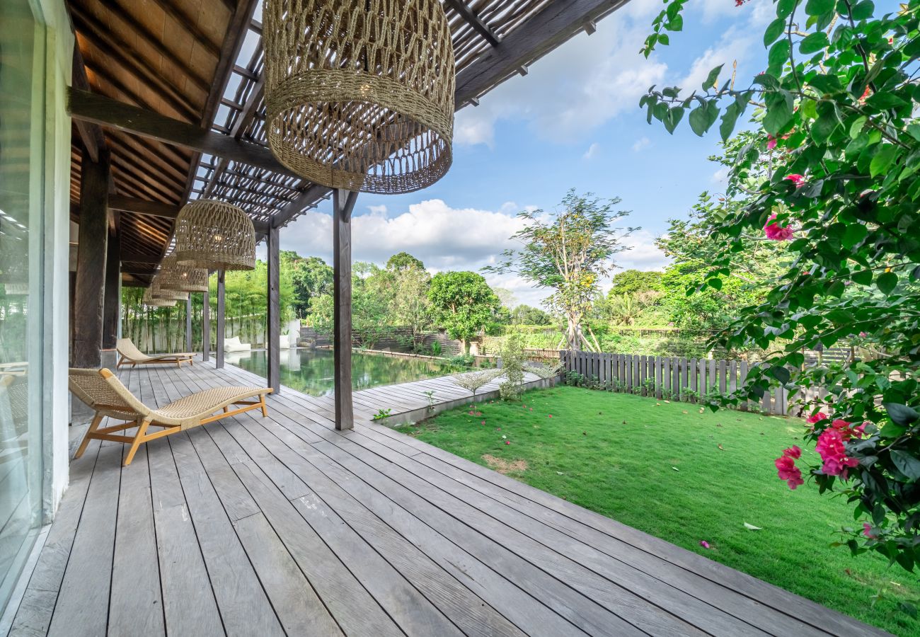 Villa in Tabanan - Duplicate Villa Gaia - Enormous 2BR Villa with Big Garden & Modern Design